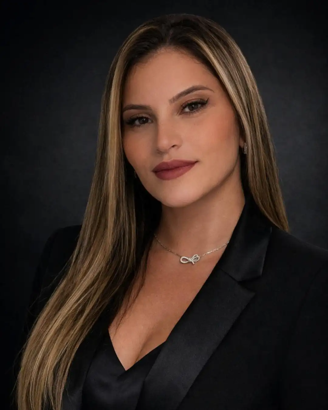 Dra. Adriellen Moraes, advogada especialista em direito de família em Praia Grande/SP, no escritório Moraes Silva Advocacia
